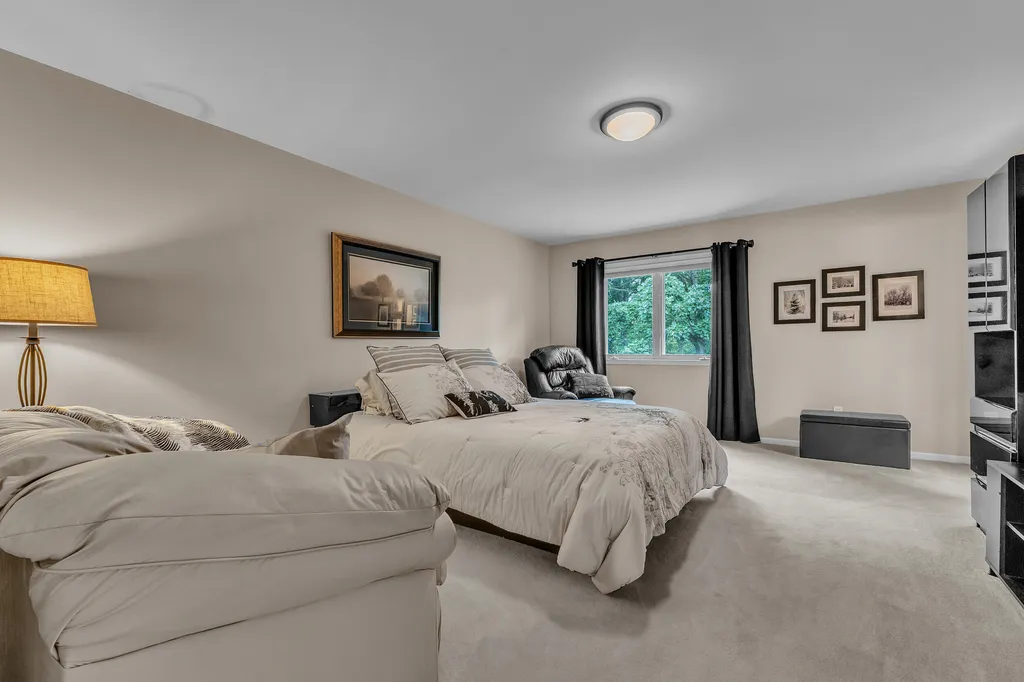 24491 Forest Drive Lyon Charter Township MI 48178