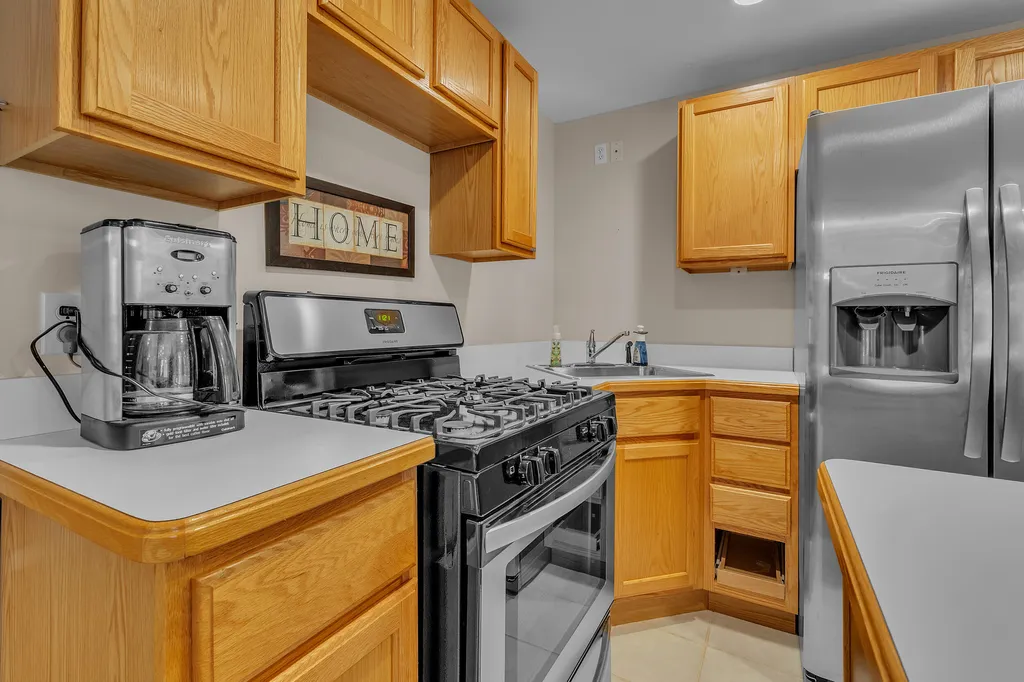 24491 Forest Drive Lyon Charter Township MI 48178