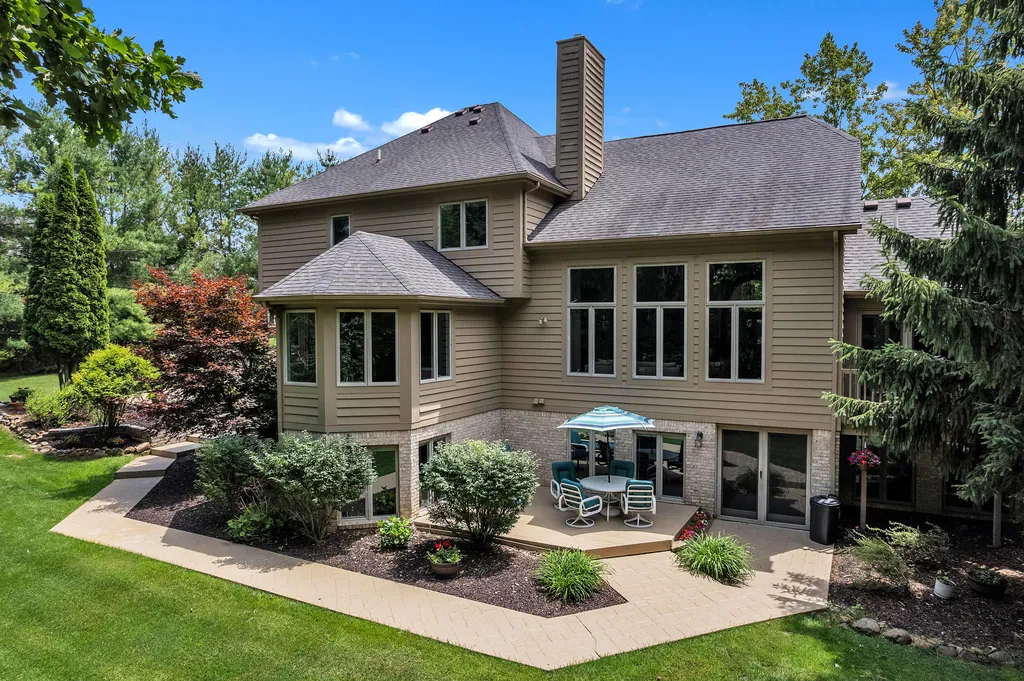 24491 Forest Drive Lyon Charter Township MI 48178