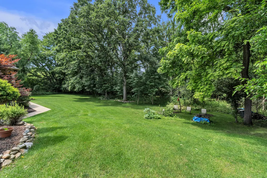 24491 Forest Drive Lyon Charter Township MI 48178