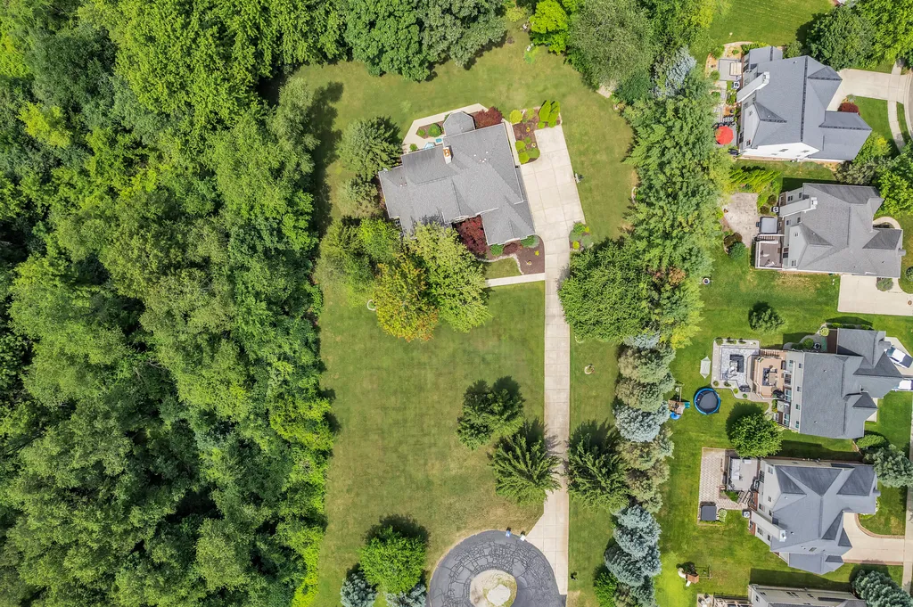 24491 Forest Drive Lyon Charter Township MI 48178