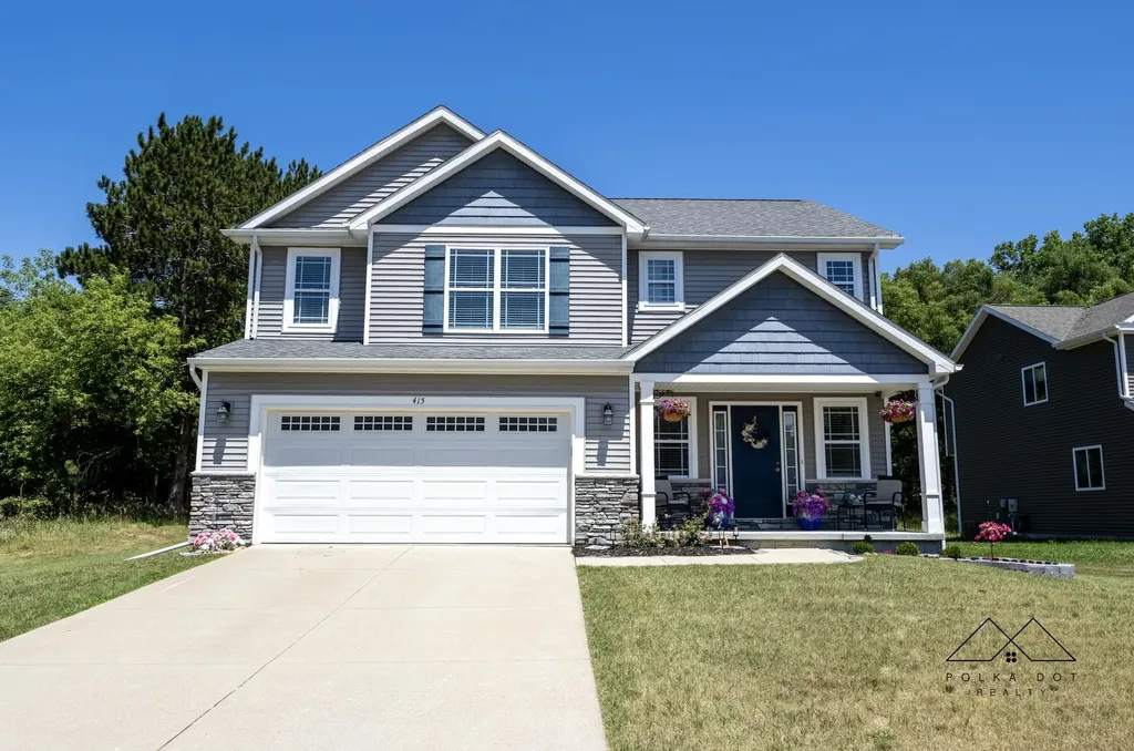 415 Edgewood Pass Fenton City MI 48430