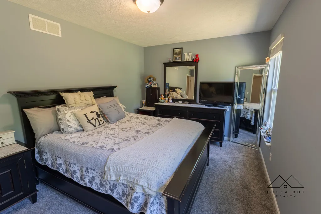 415 Edgewood Pass Fenton City MI 48430