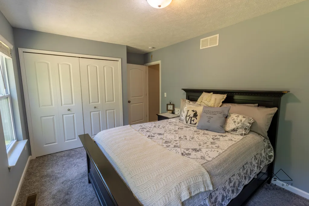 415 Edgewood Pass Fenton City MI 48430