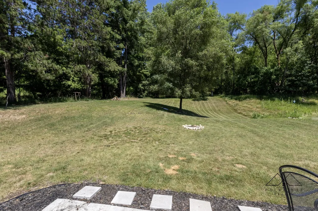 415 Edgewood Pass Fenton City MI 48430