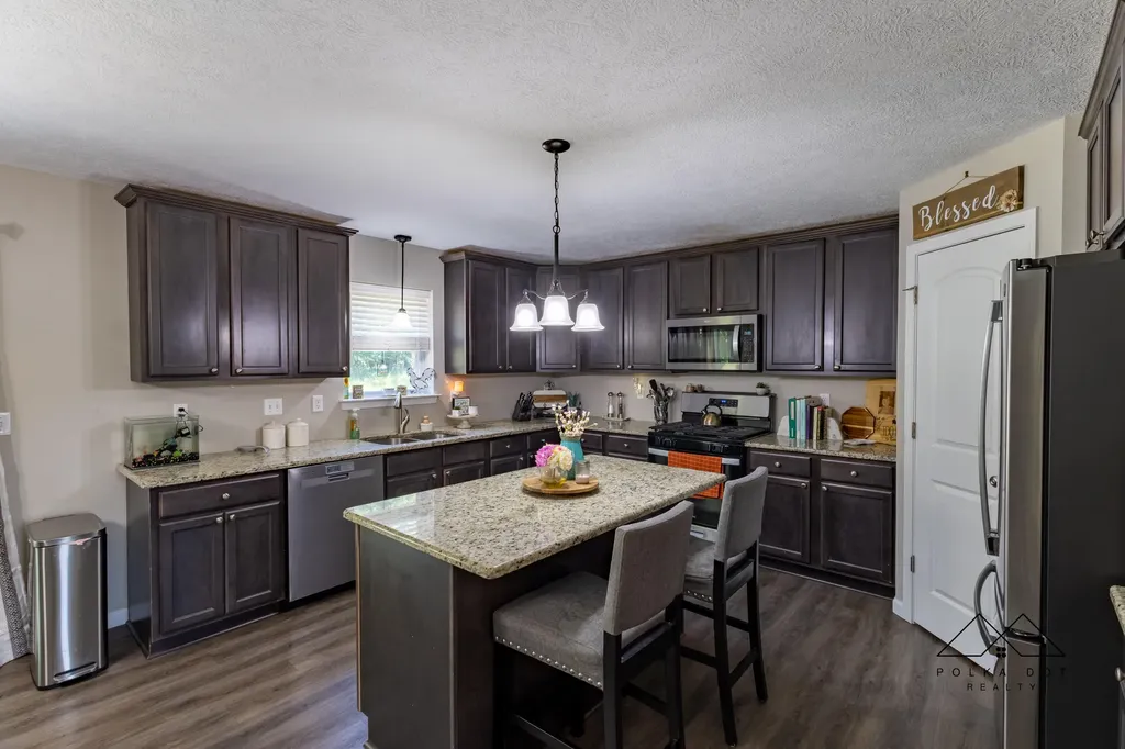 415 Edgewood Pass Fenton City MI 48430