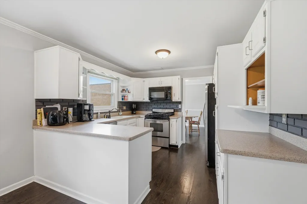 3919 Orchard View Rochester Hills City MI 48307
