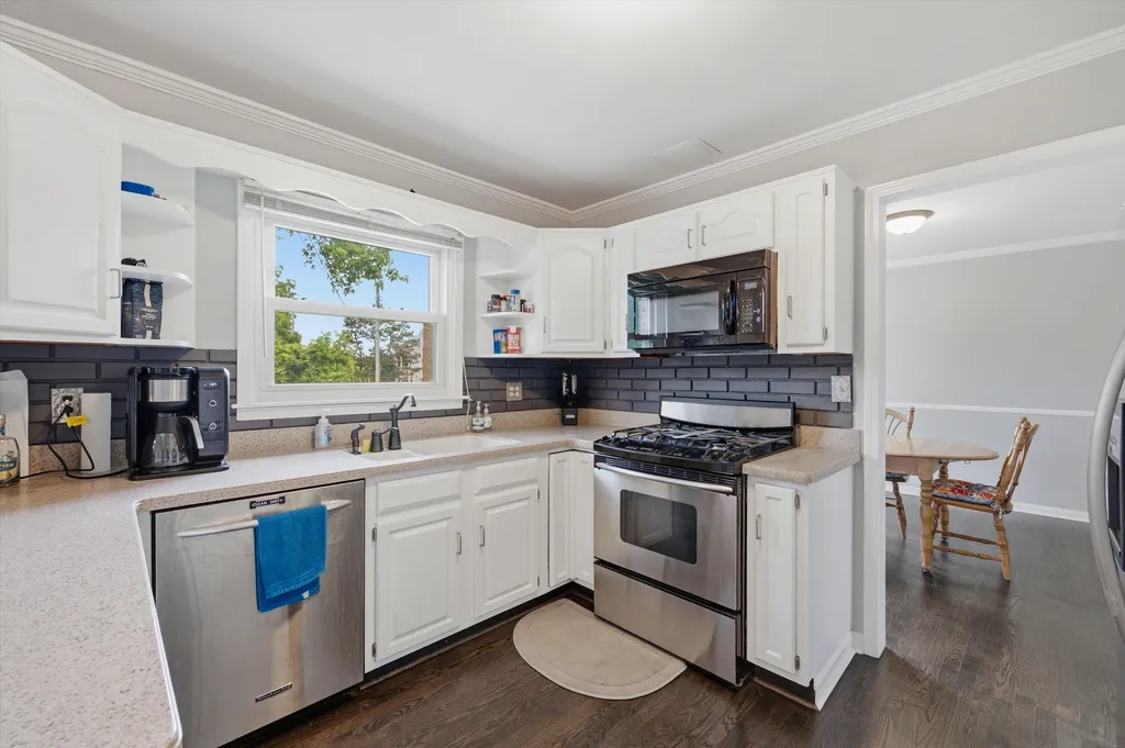 3919 Orchard View Rochester Hills City MI 48307