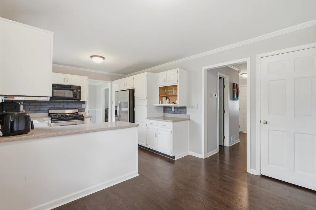 3919 Orchard View Rochester Hills City MI 48307