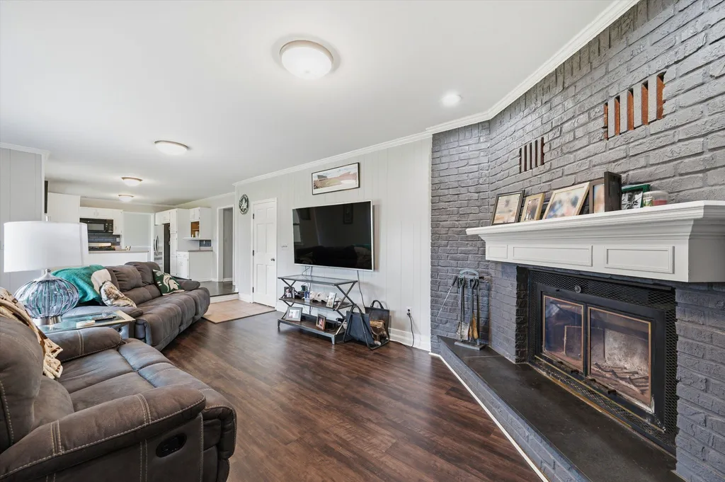 3919 Orchard View Rochester Hills City MI 48307