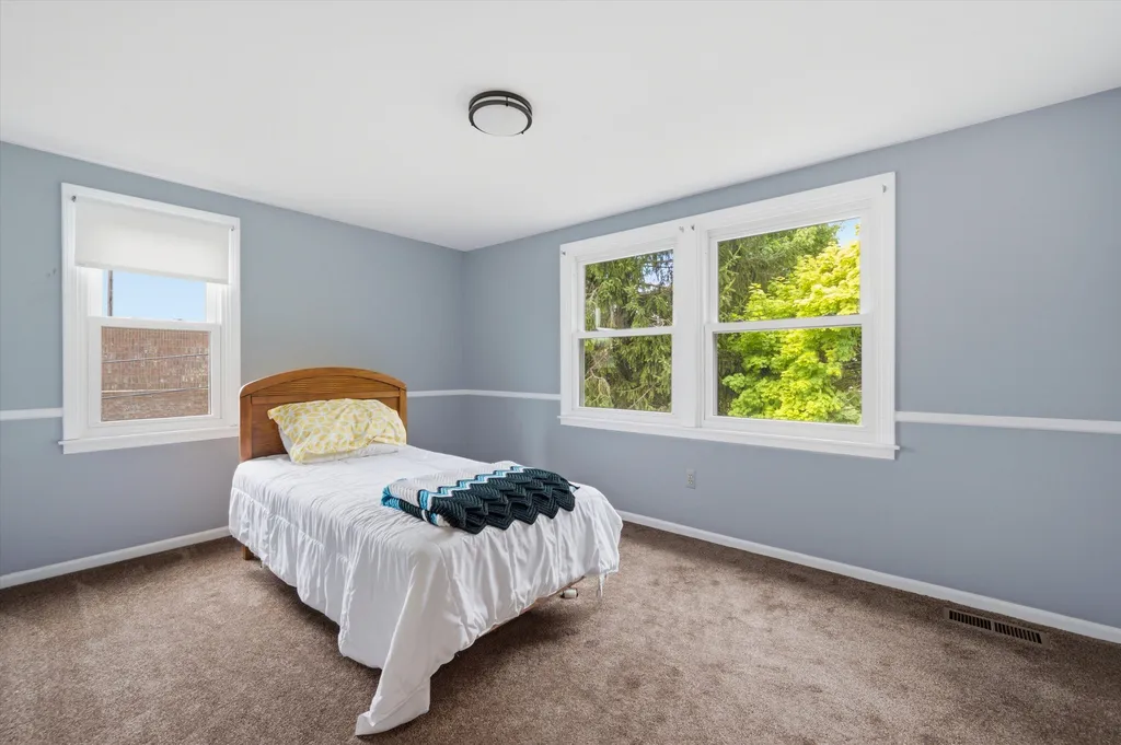 3919 Orchard View Rochester Hills City MI 48307