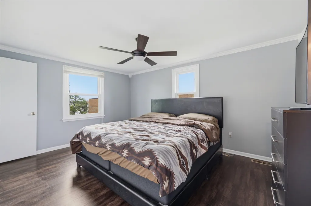 3919 Orchard View Rochester Hills City MI 48307