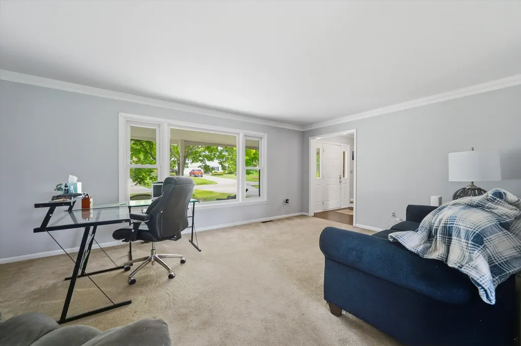 3919 Orchard View Rochester Hills City MI 48307