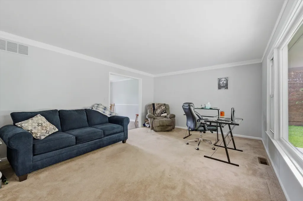 3919 Orchard View Rochester Hills City MI 48307