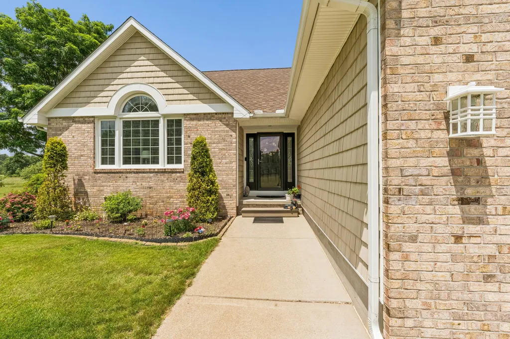 4902 Mount Morris Road Oregon Township MI 48421