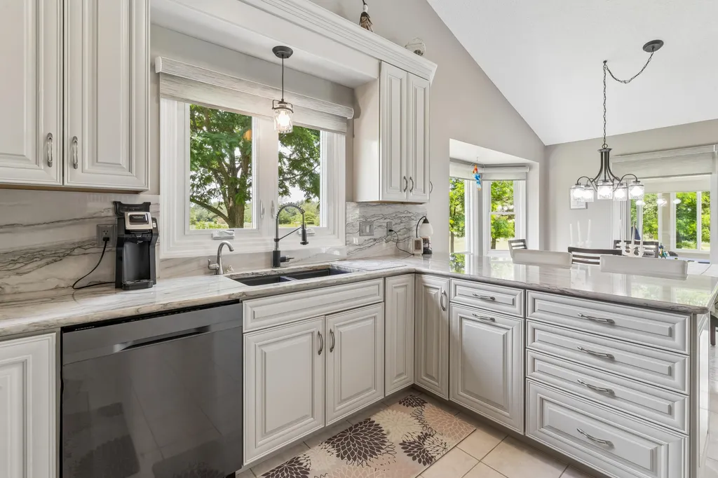 4902 Mount Morris Road Oregon Township MI 48421