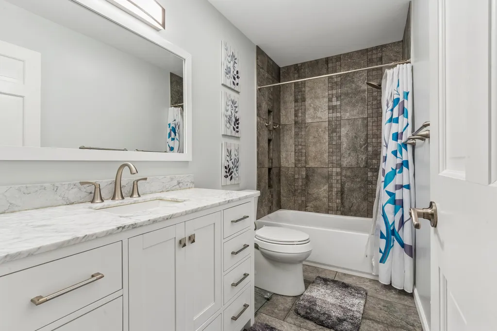 4902 Mount Morris Road Oregon Township MI 48421