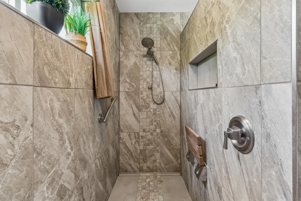 4902 Mount Morris Road Oregon Township MI 48421