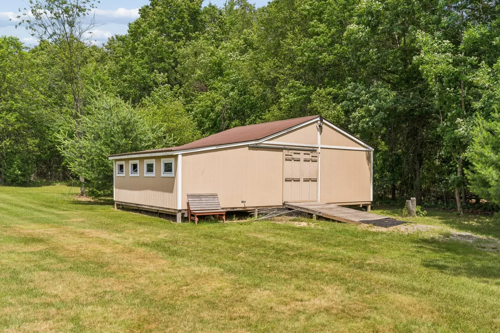 4902 Mount Morris Road Oregon Township MI 48421