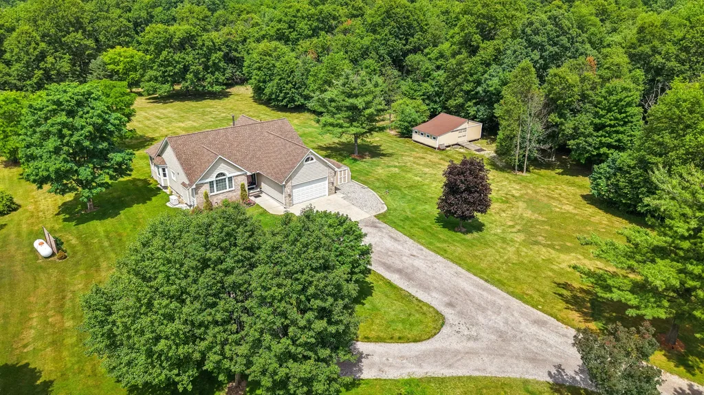 4902 Mount Morris Road Oregon Township MI 48421