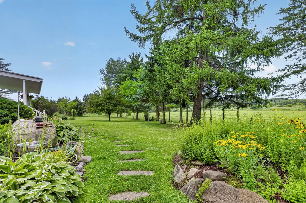 15610 Arnold Road Unadilla Township MI 48137