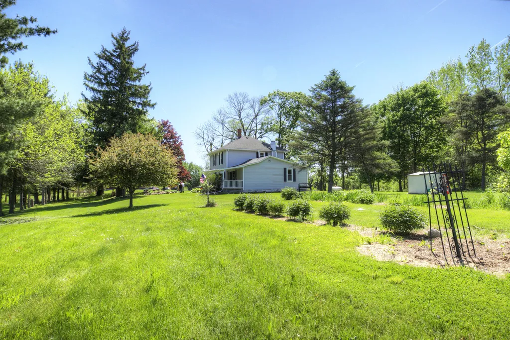 15610 Arnold Road Unadilla Township MI 48137