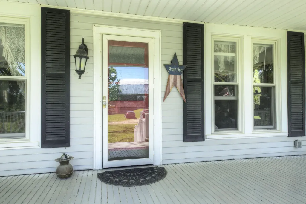 15610 Arnold Road Unadilla Township MI 48137