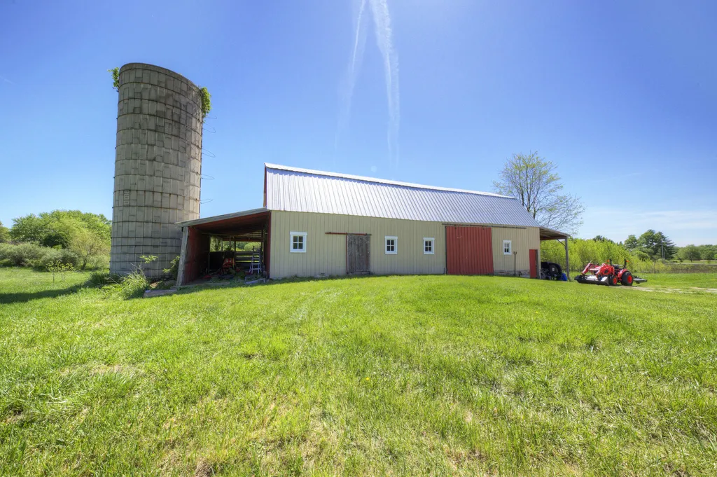 15610 Arnold Road Unadilla Township MI 48137