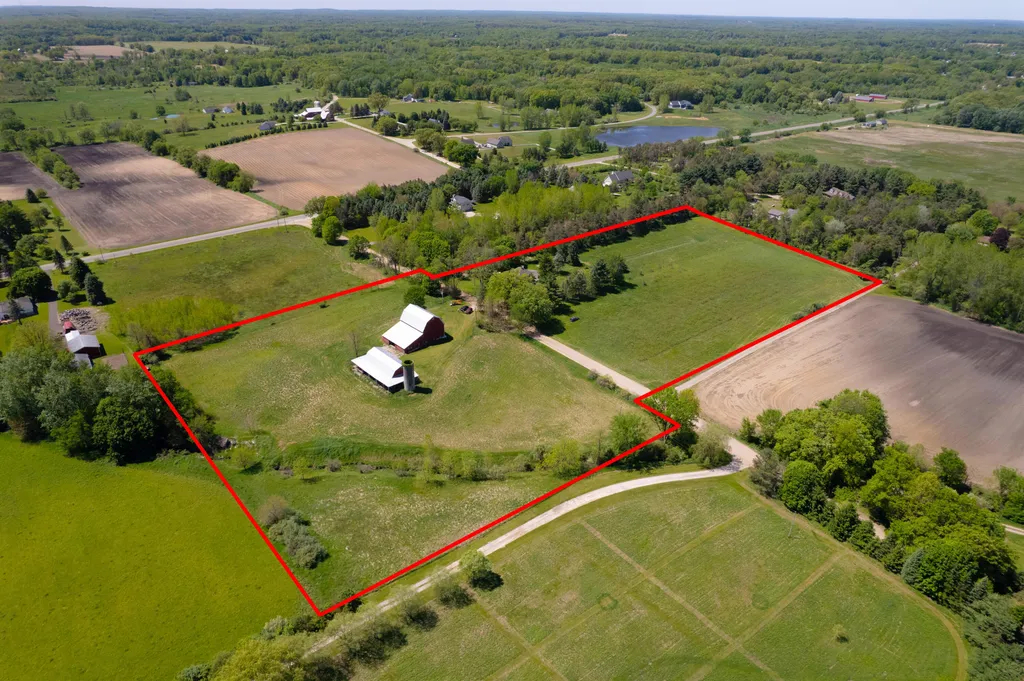 15610 Arnold Road Unadilla Township MI 48137