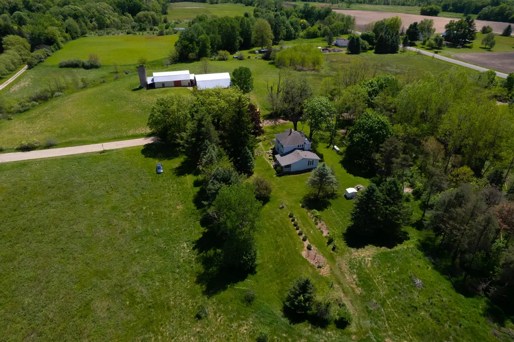 15610 Arnold Road Unadilla Township MI 48137
