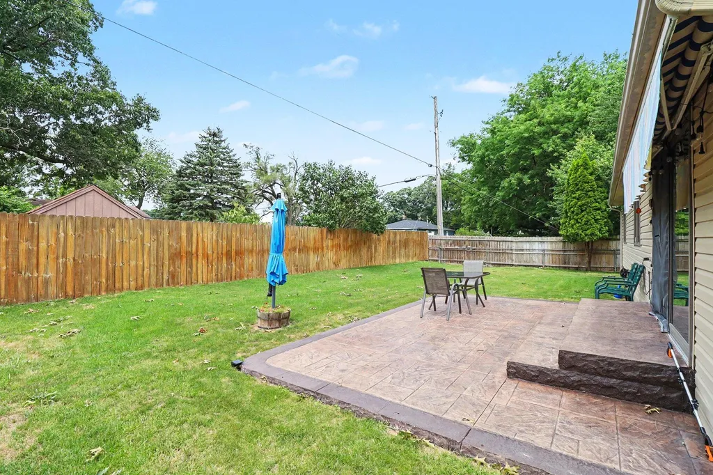 9295 Stonehouse Avenue Livonia City MI 48150