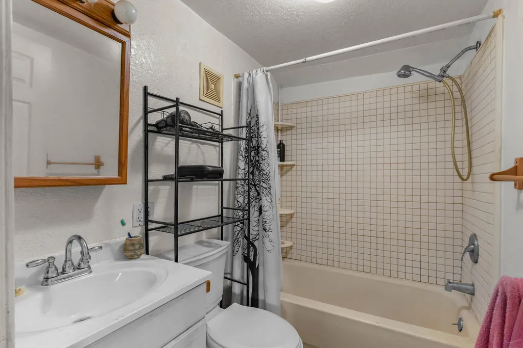 63 Oak Street Hillsdale City MI 49242