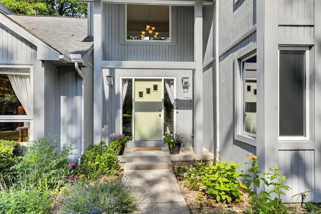 2780 Ember Way Ann Arbor City MI 48104