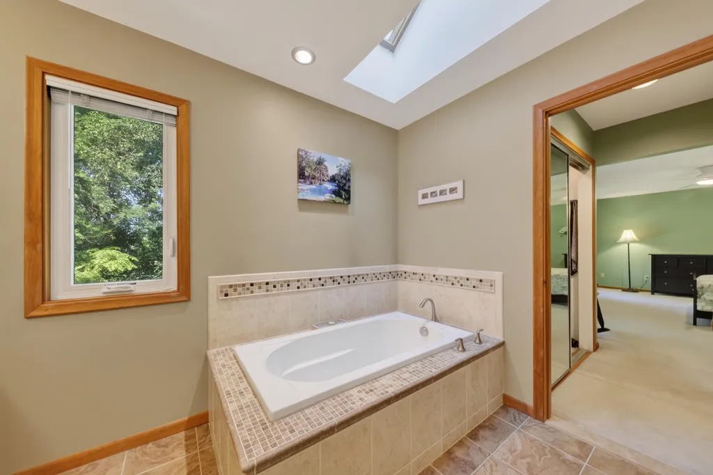 2780 Ember Way Ann Arbor City MI 48104