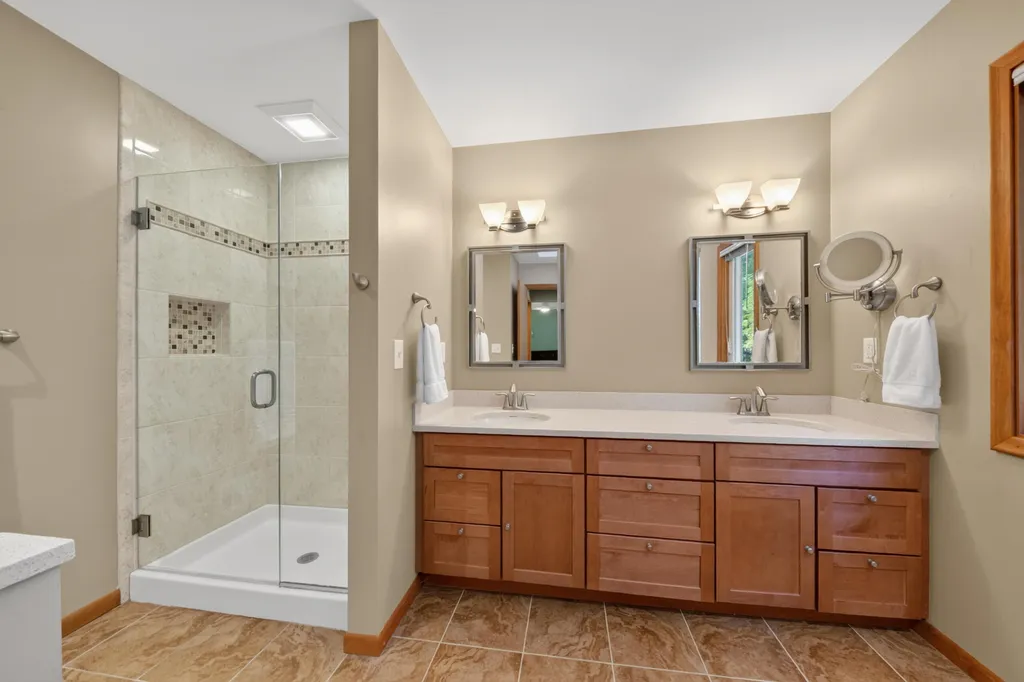 2780 Ember Way Ann Arbor City MI 48104