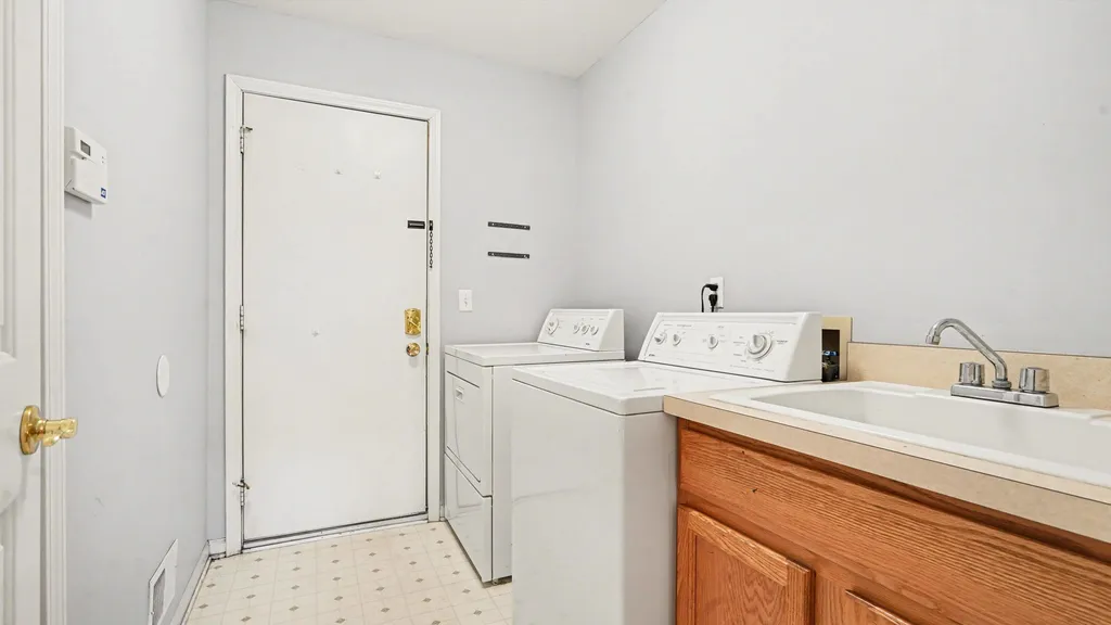 1829 Michelle Court Ann Arbor City MI 48105