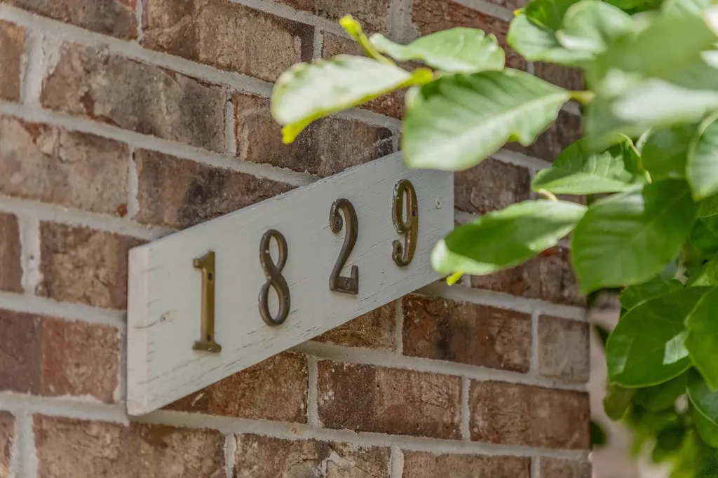 1829 Michelle Court Ann Arbor City MI 48105