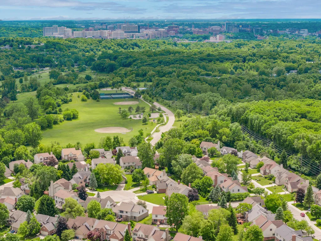 1829 Michelle Court Ann Arbor City MI 48105