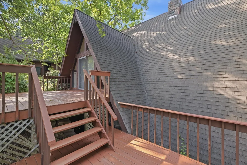 11881 Westshore Drive Putnam Township MI 48169