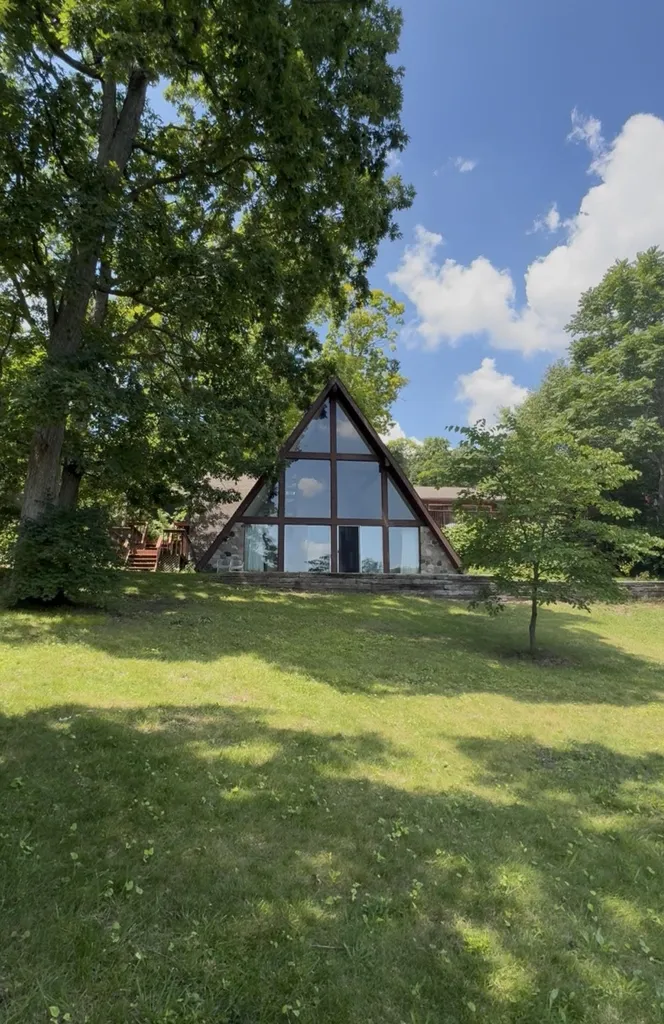 11881 Westshore Drive Putnam Township MI 48169