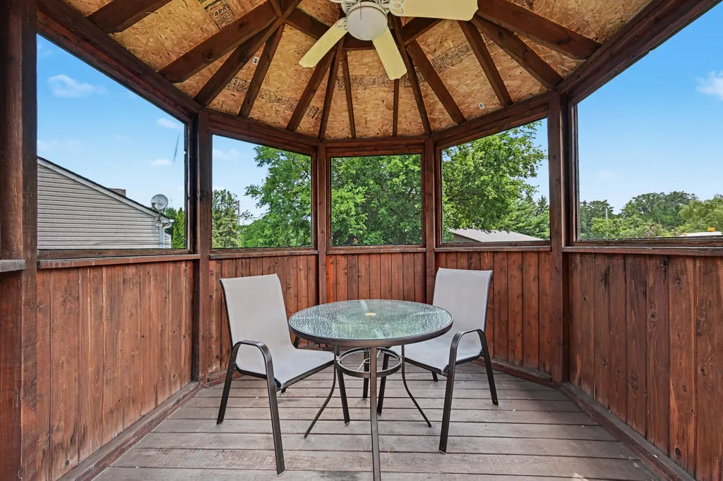 6059 Mapleview Lane Ypsilanti Charter Township MI 48197