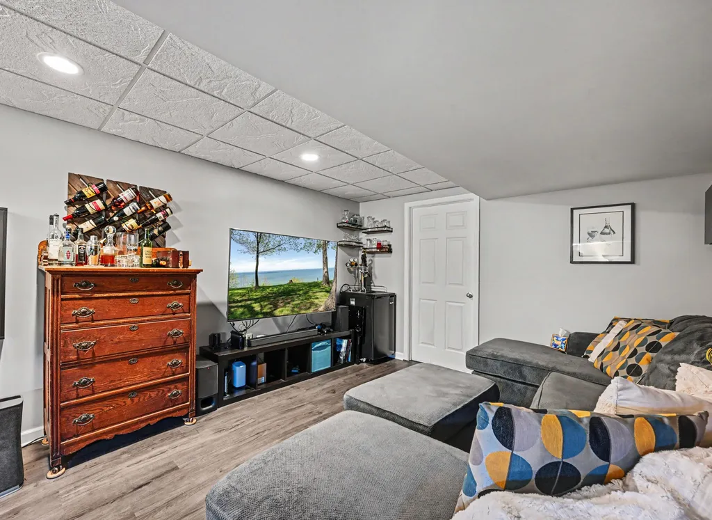 6059 Mapleview Lane Ypsilanti Charter Township MI 48197
