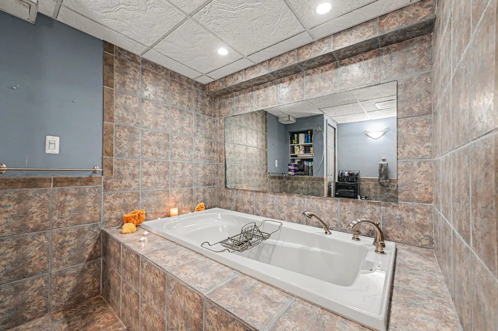 6059 Mapleview Lane Ypsilanti Charter Township MI 48197