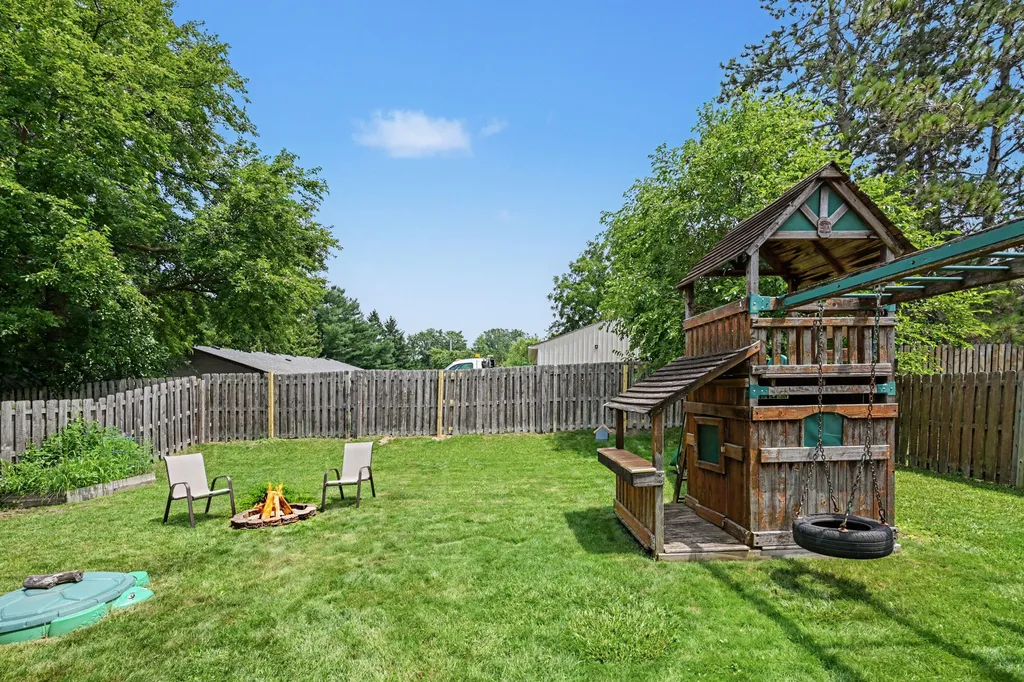 6059 Mapleview Lane Ypsilanti Charter Township MI 48197