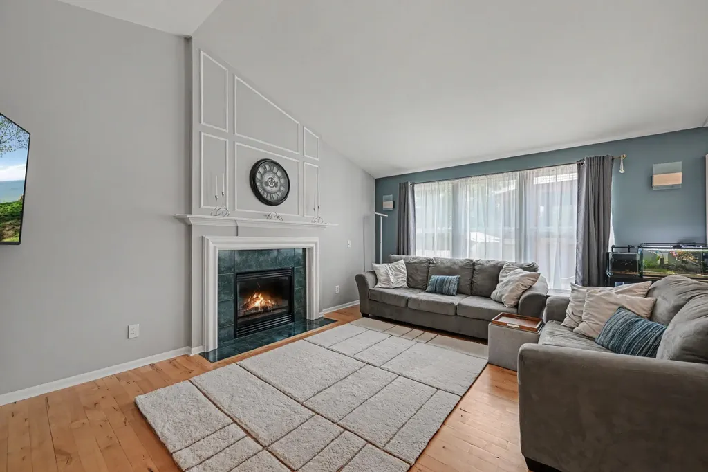 6059 Mapleview Lane Ypsilanti Charter Township MI 48197