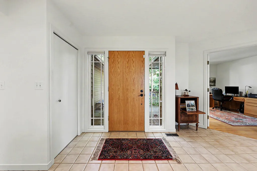 685 Green Road Ann Arbor City MI 48105