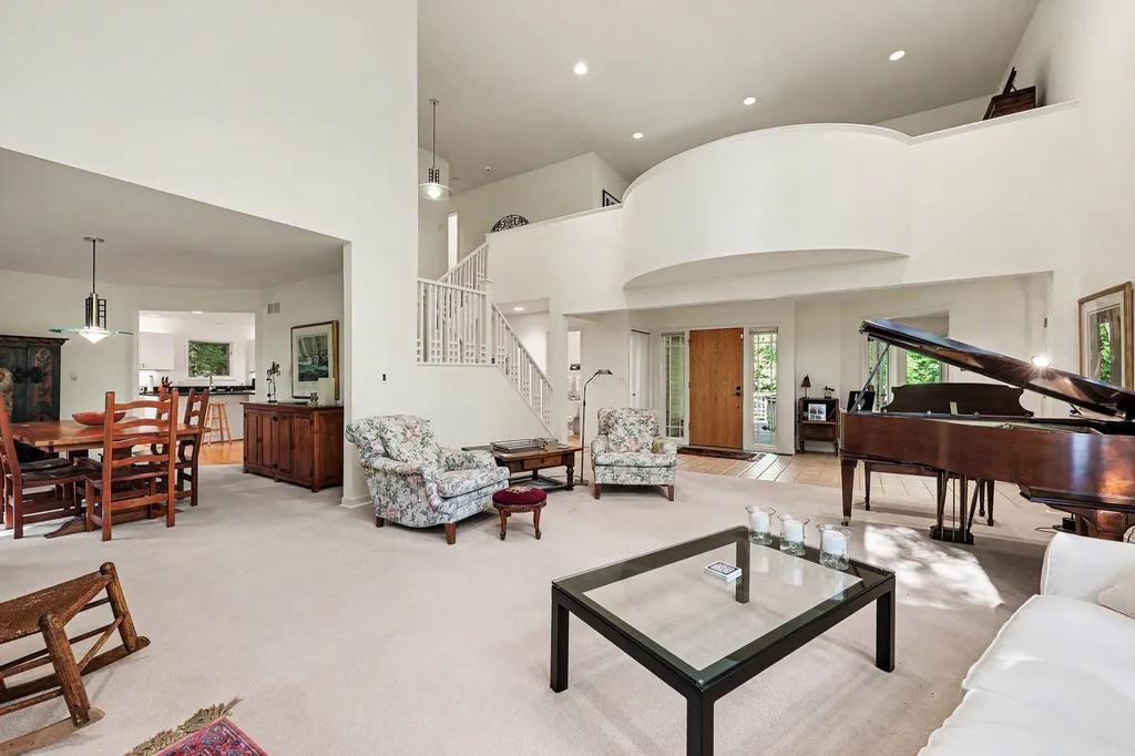 685 Green Road Ann Arbor City MI 48105