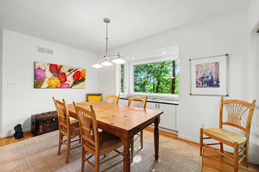 685 Green Road Ann Arbor City MI 48105