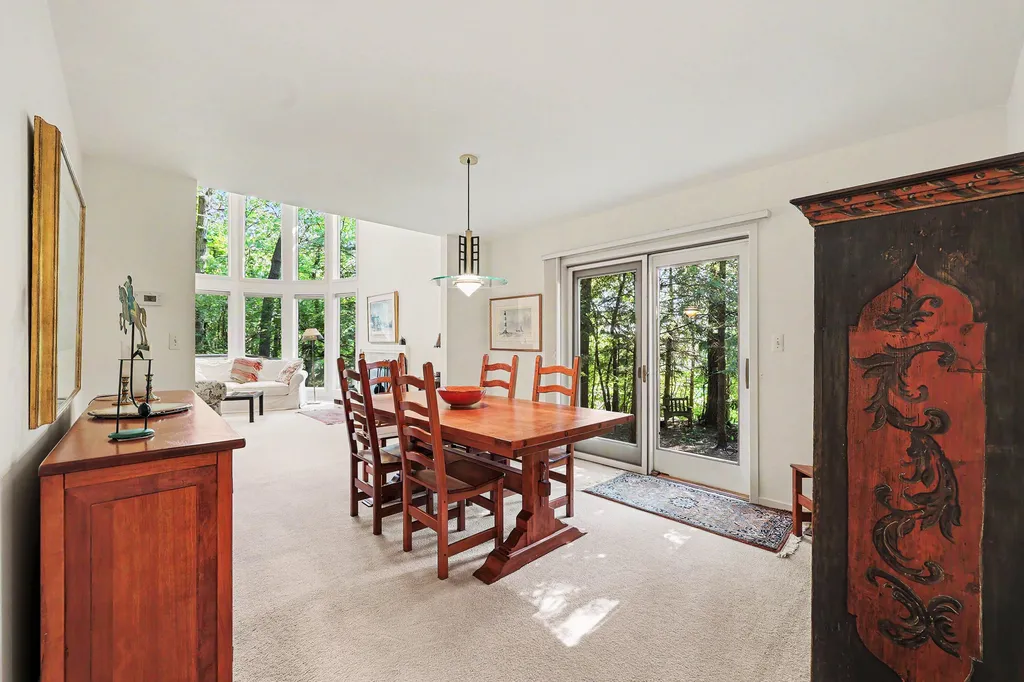 685 Green Road Ann Arbor City MI 48105