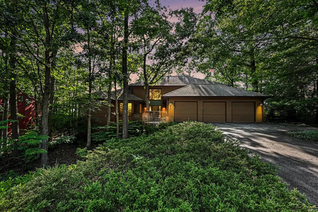 685 Green Road Ann Arbor City MI 48105